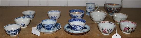 Worcester Fence pattern tea bowl and a small quantity of early Chinese and English tea wares (faults/repairs)(-)